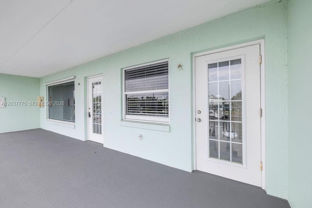 23 Royal Palm Pt B photo 7