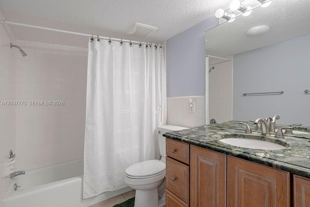 23 Royal Palm Pt B photo 20