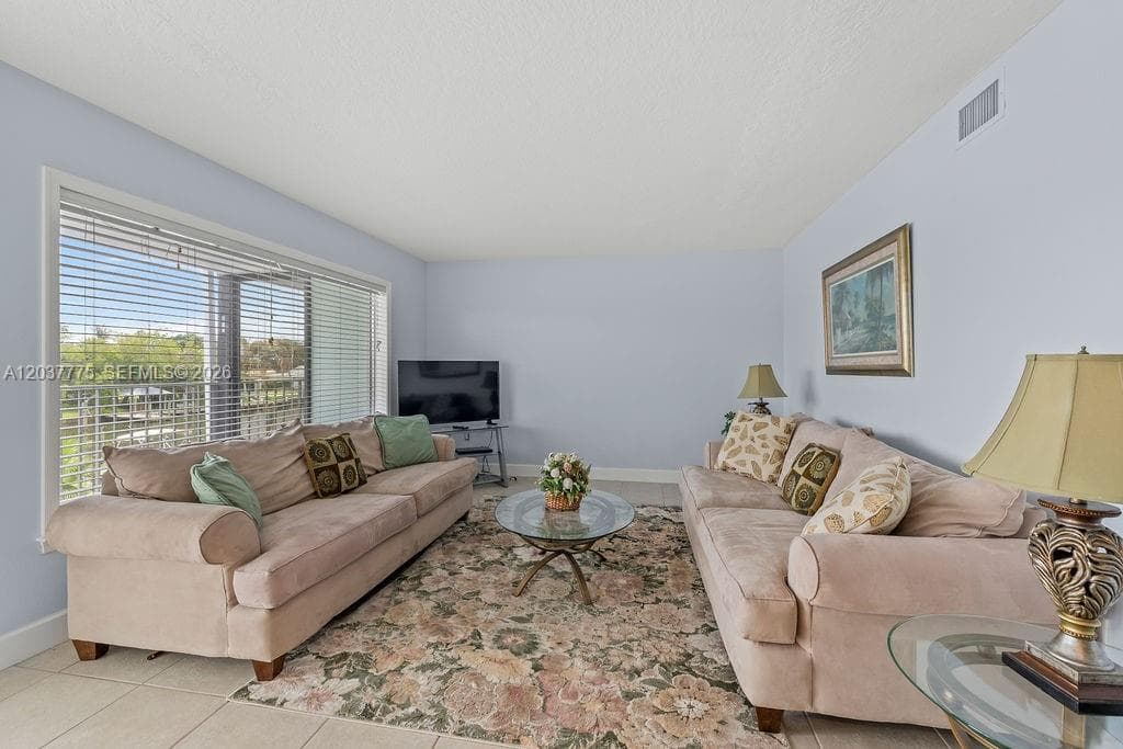 23 Royal Palm Pt B photo 11