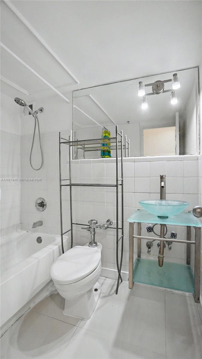 1500 Bay Rd 1210S photo 10