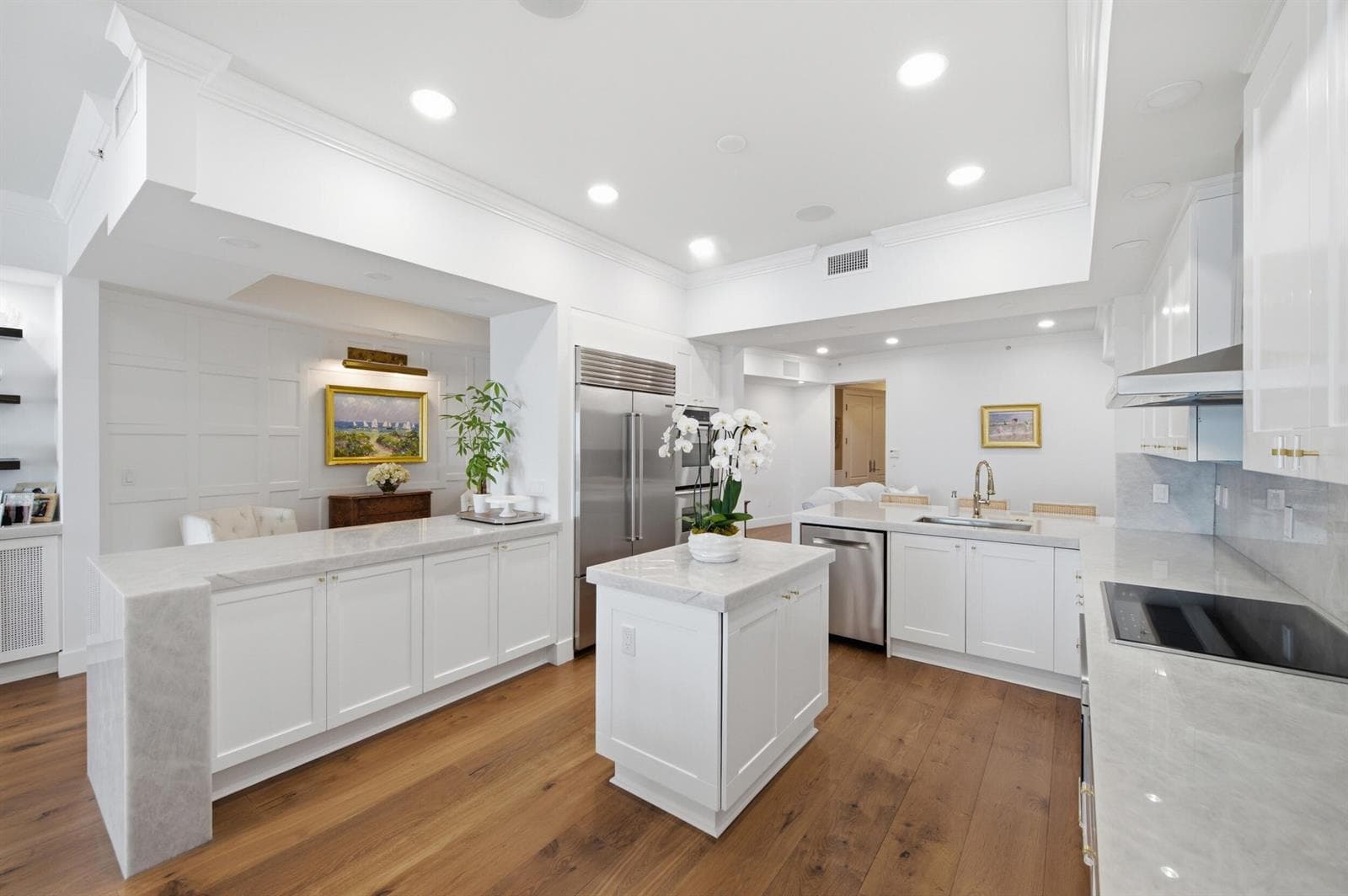 201 S Narcissus Avenue 1102 photo 9