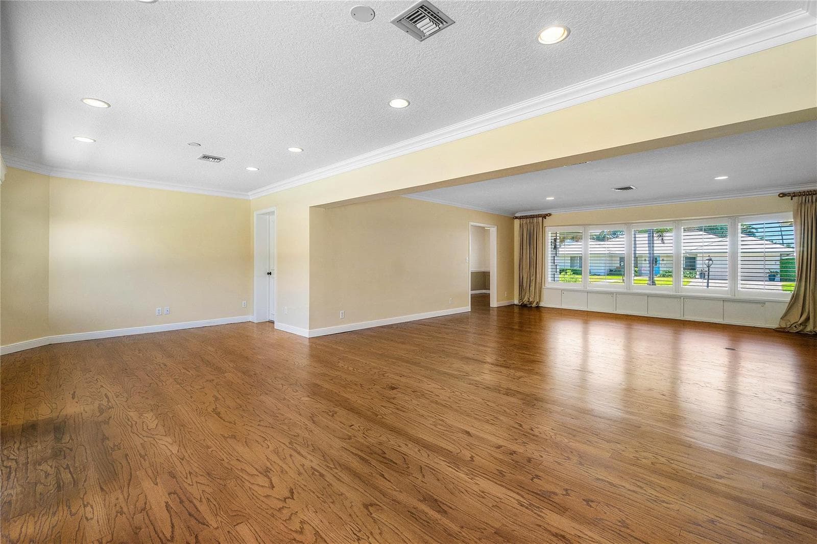 976 SW Mulberry Way photo 13