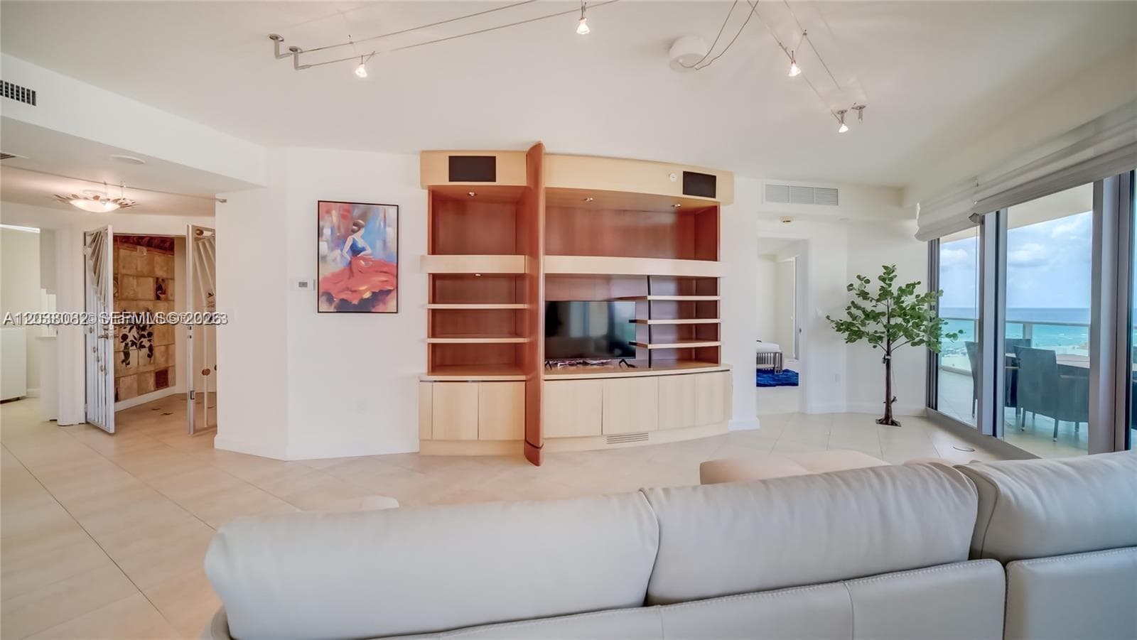 1455 Ocean Dr 902 photo 6