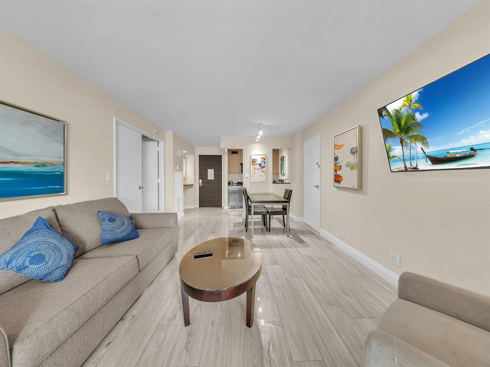 2670 E Sunrise Boulevard 323 photo 10