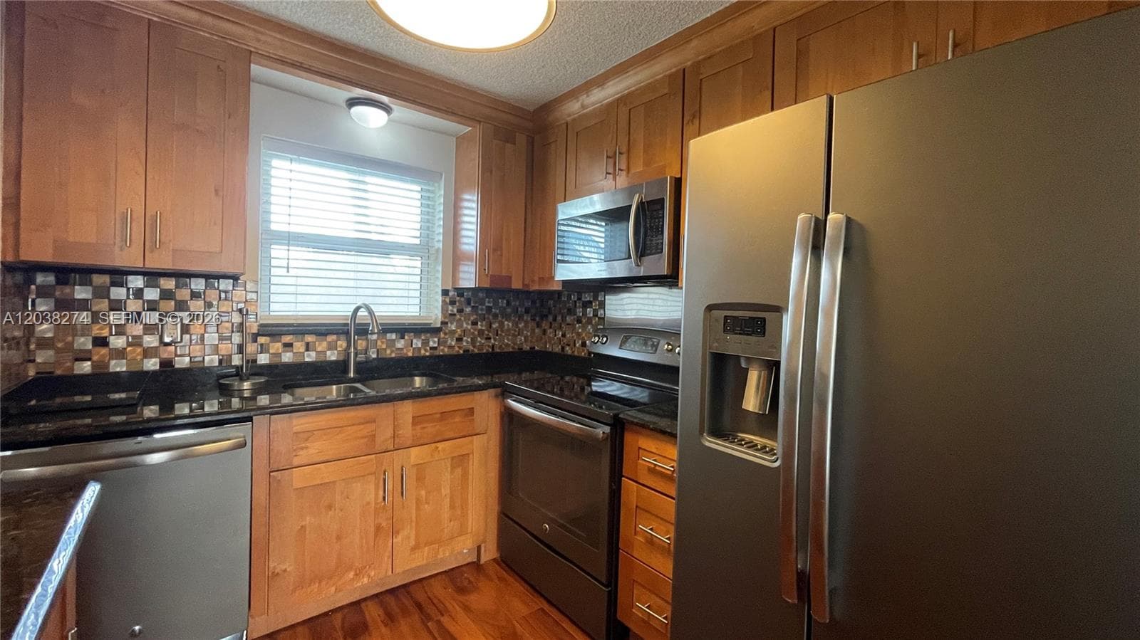 531 W Kalmia Dr 5 photo 6