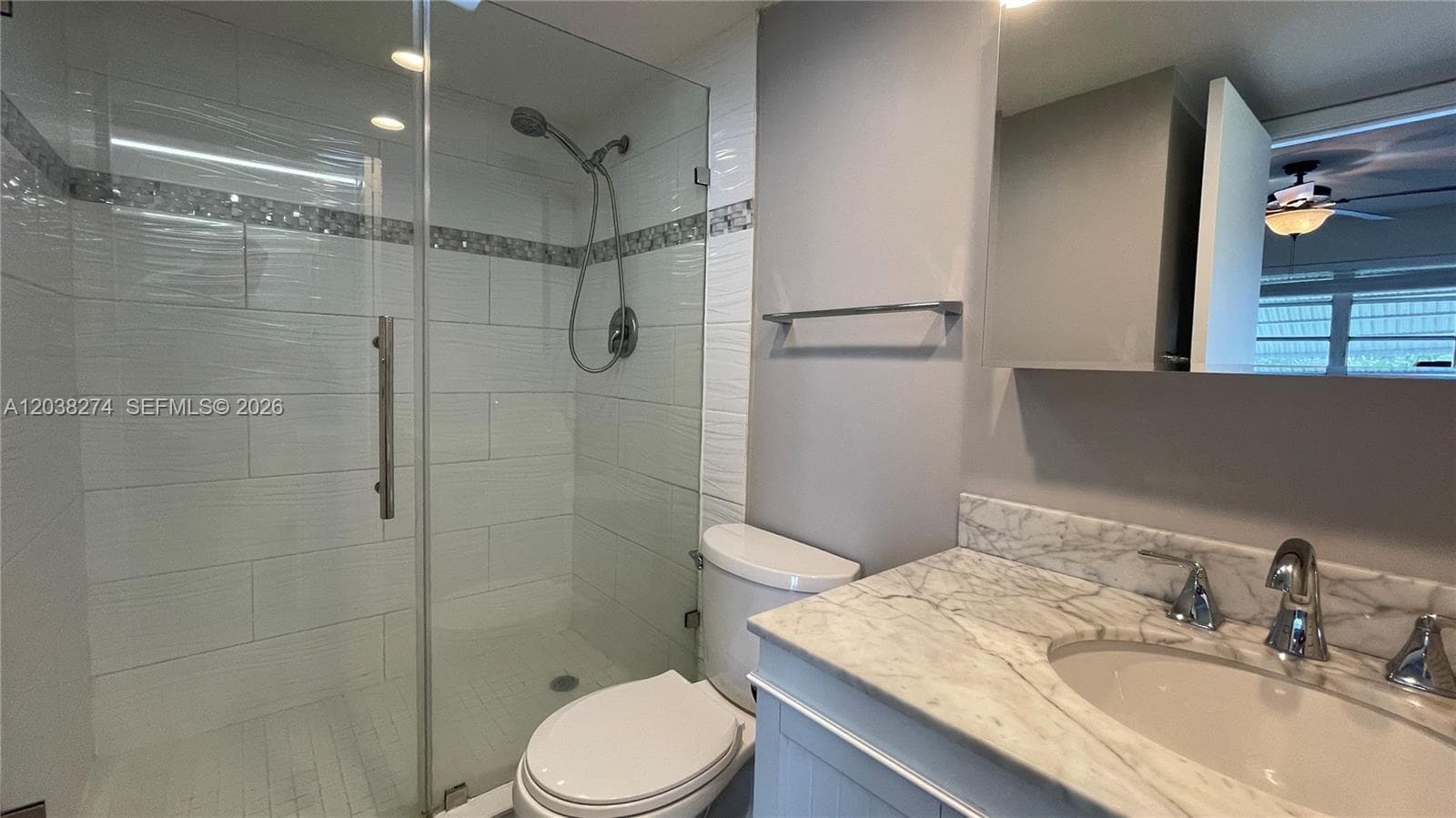 531 W Kalmia Dr 5 photo 16