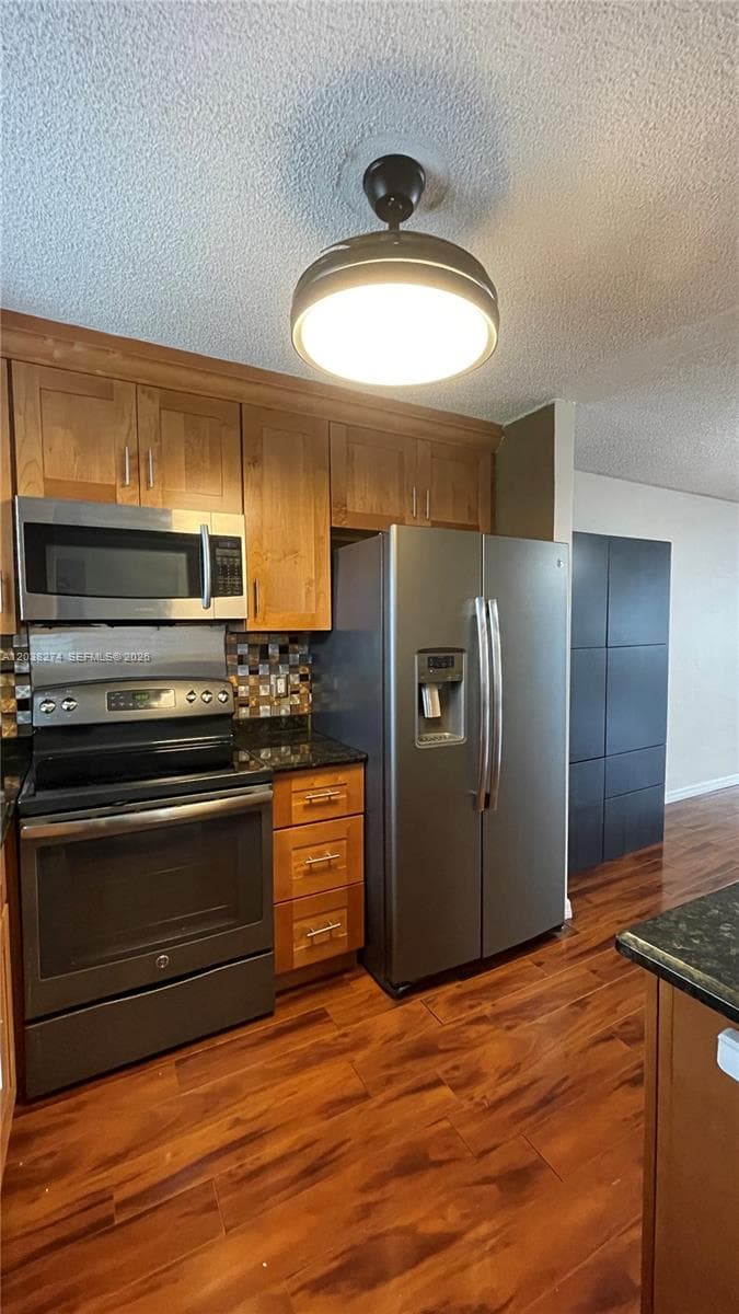531 W Kalmia Dr 5 photo 5