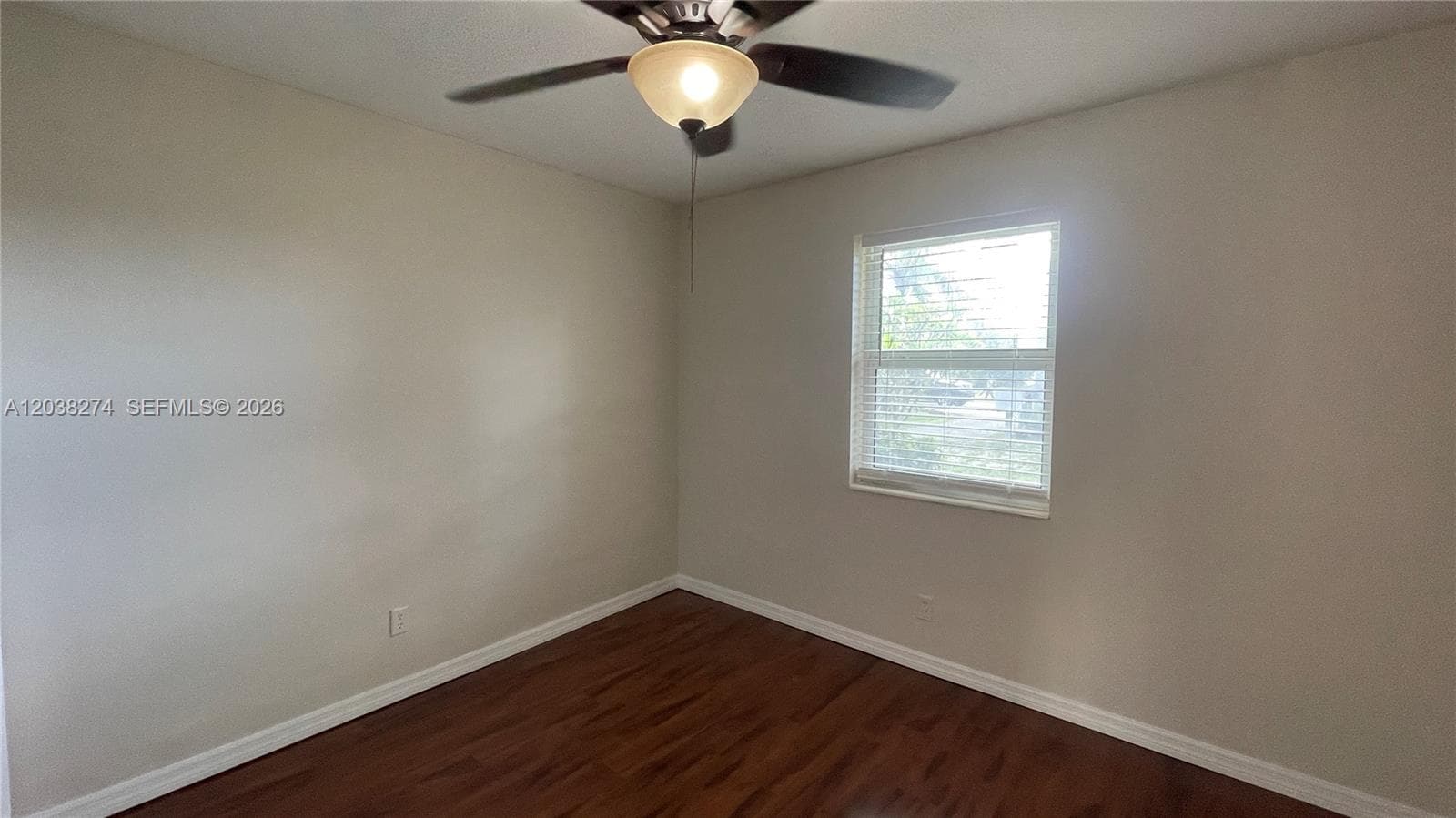 531 W Kalmia Dr 5 photo 9