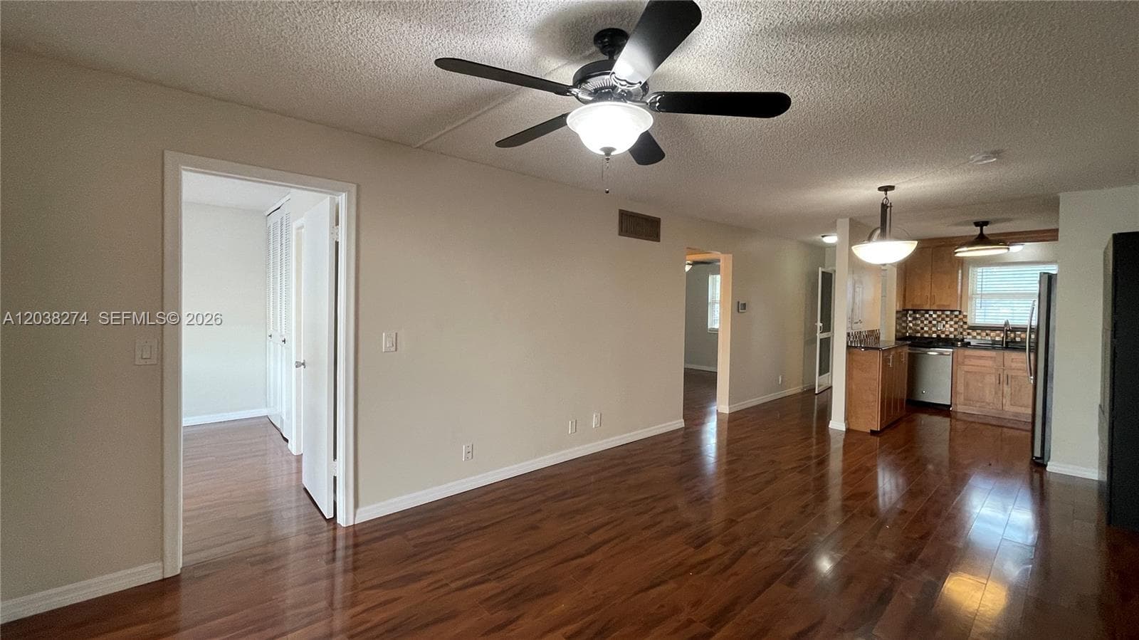 531 W Kalmia Dr 5 photo 8
