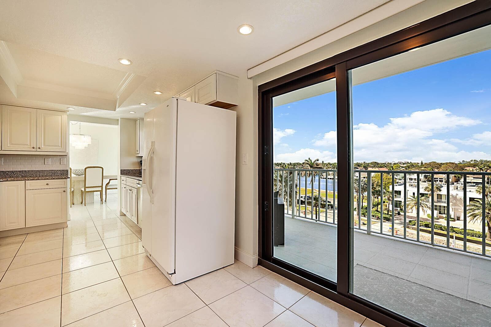 2917 S Ocean Boulevard 405 photo 16