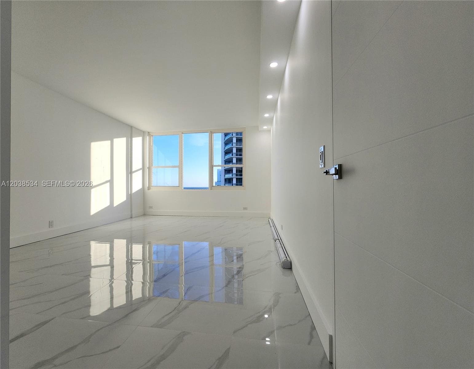 3505 S Ocean Dr 716 photo 13