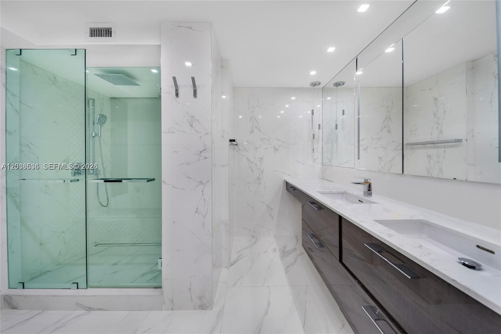 2030 S Ocean Dr 2127 photo 16