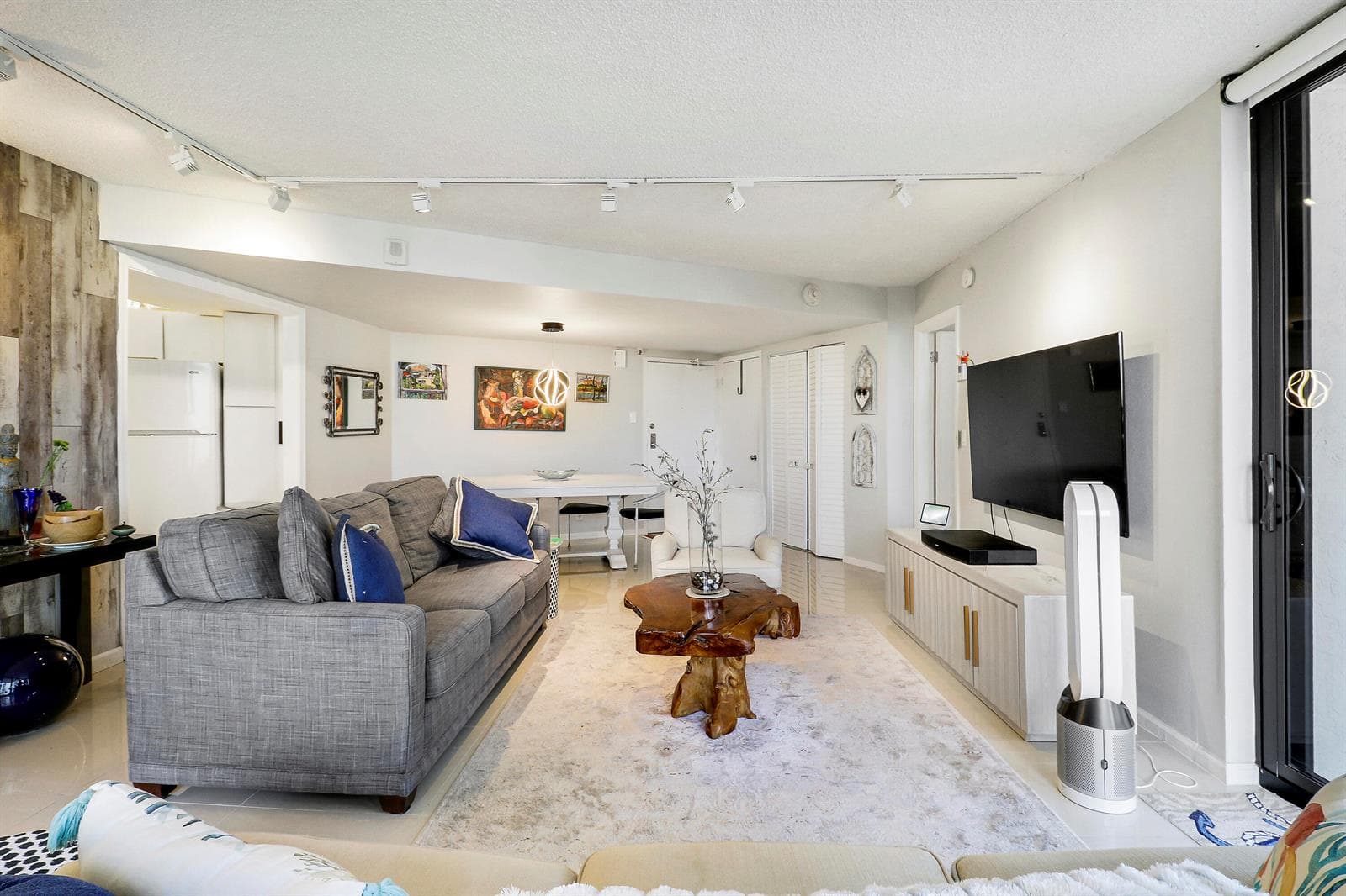 5420 N Ocean Drive 204 photo 20
