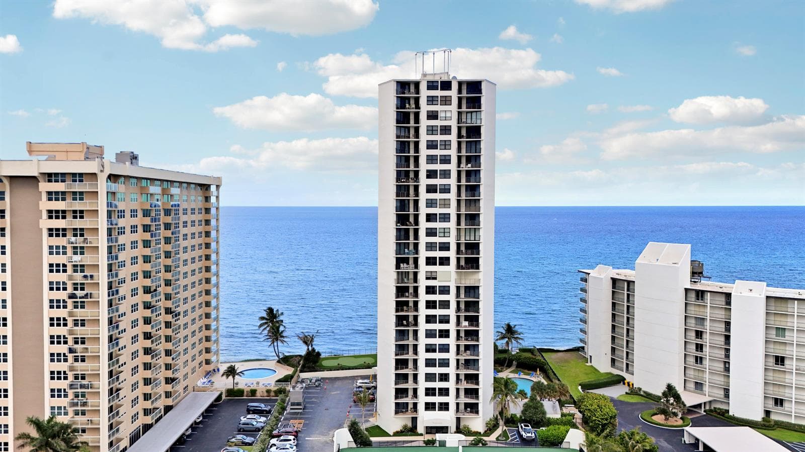 5420 N Ocean Drive 204 photo 4