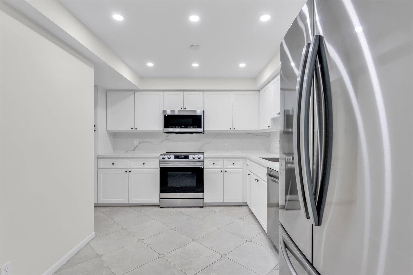 5000 N Ocean Boulevard 908 photo 2