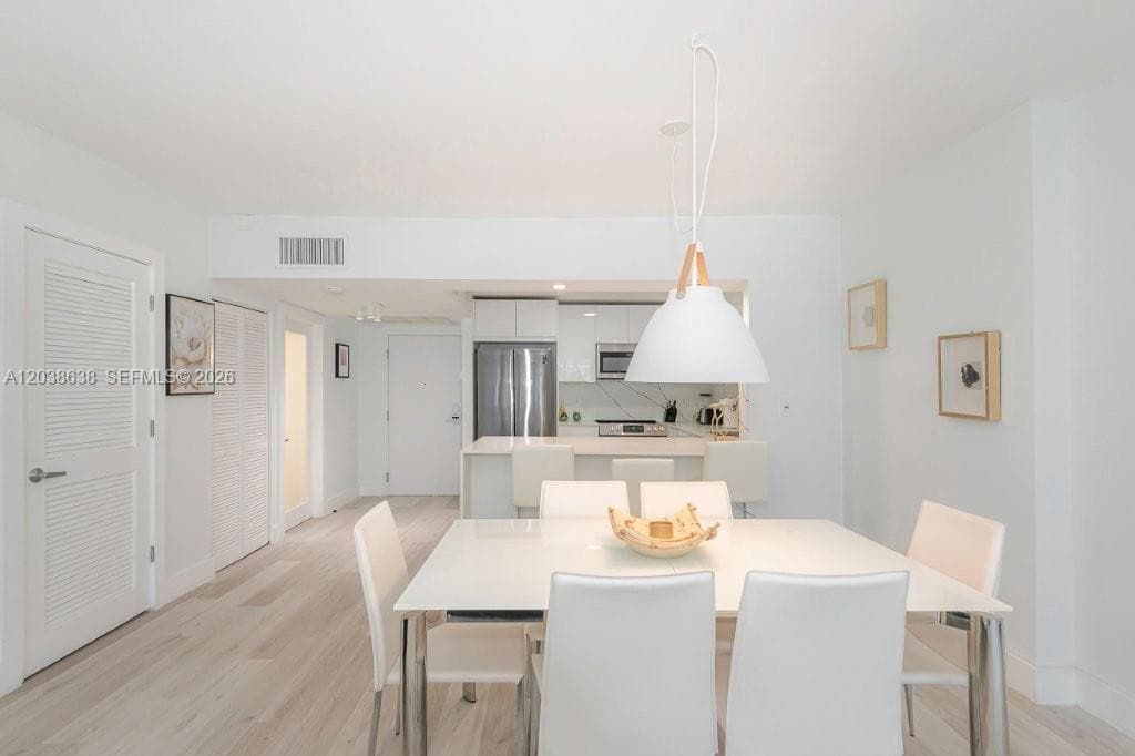 1505 photo 8