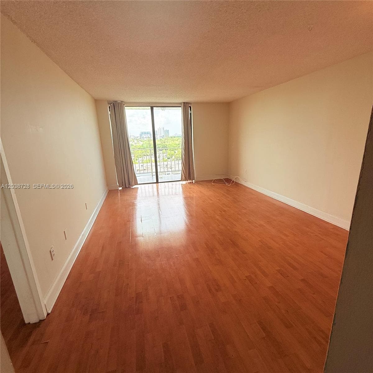 2350 NE 135th St 802 photo 14