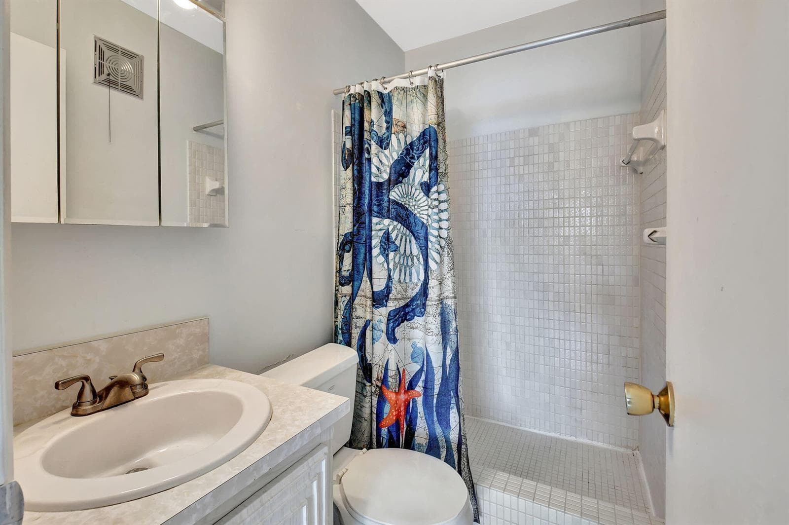 638 Snug Harbor Drive E11 photo 22