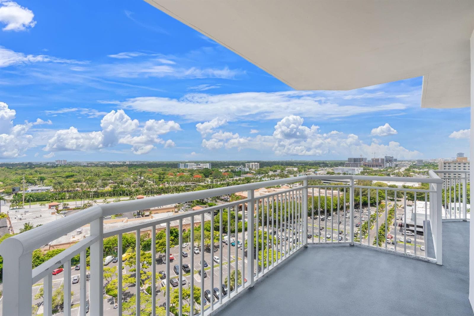 18011 Biscayne Boulevard 1704-1 photo 23