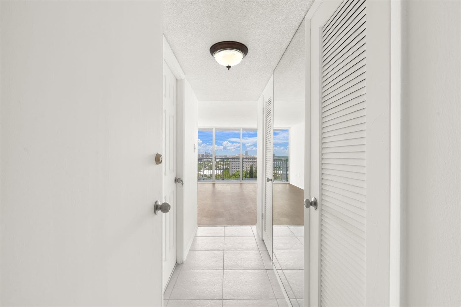 18011 Biscayne Boulevard 1704-1 photo 13