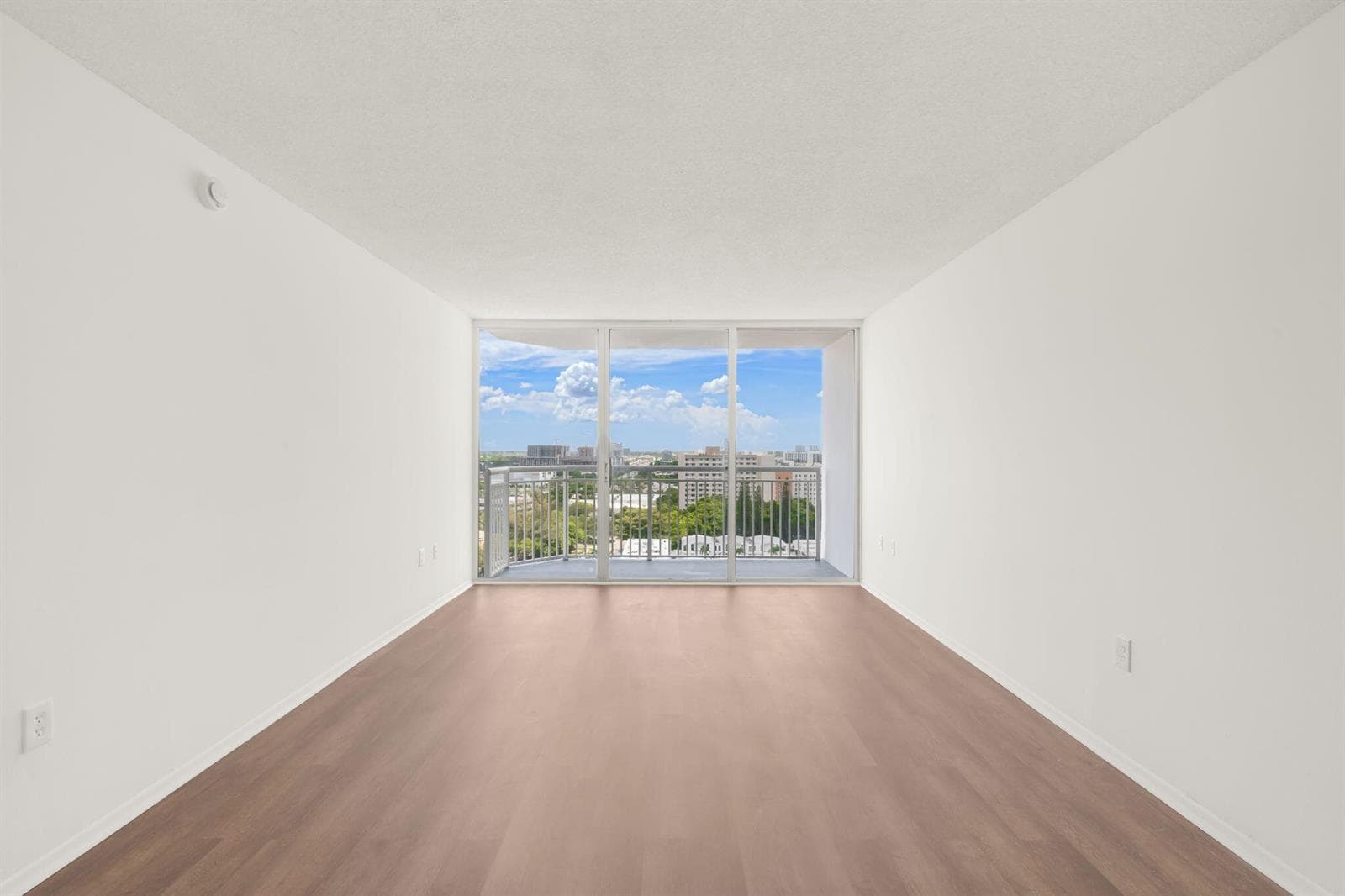 18011 Biscayne Boulevard 1704-1 photo 15
