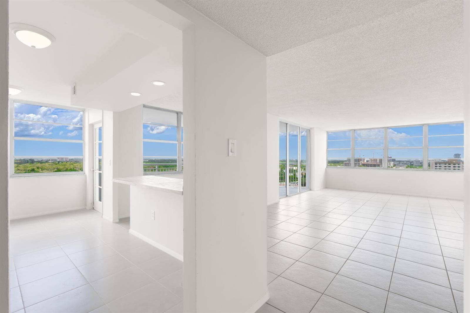18011 Biscayne Boulevard 1704-1 photo 11