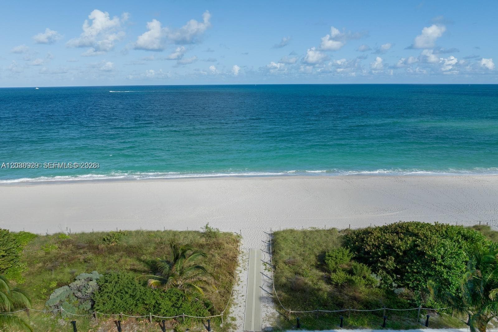 8701 Collins Ave 404 photo 19