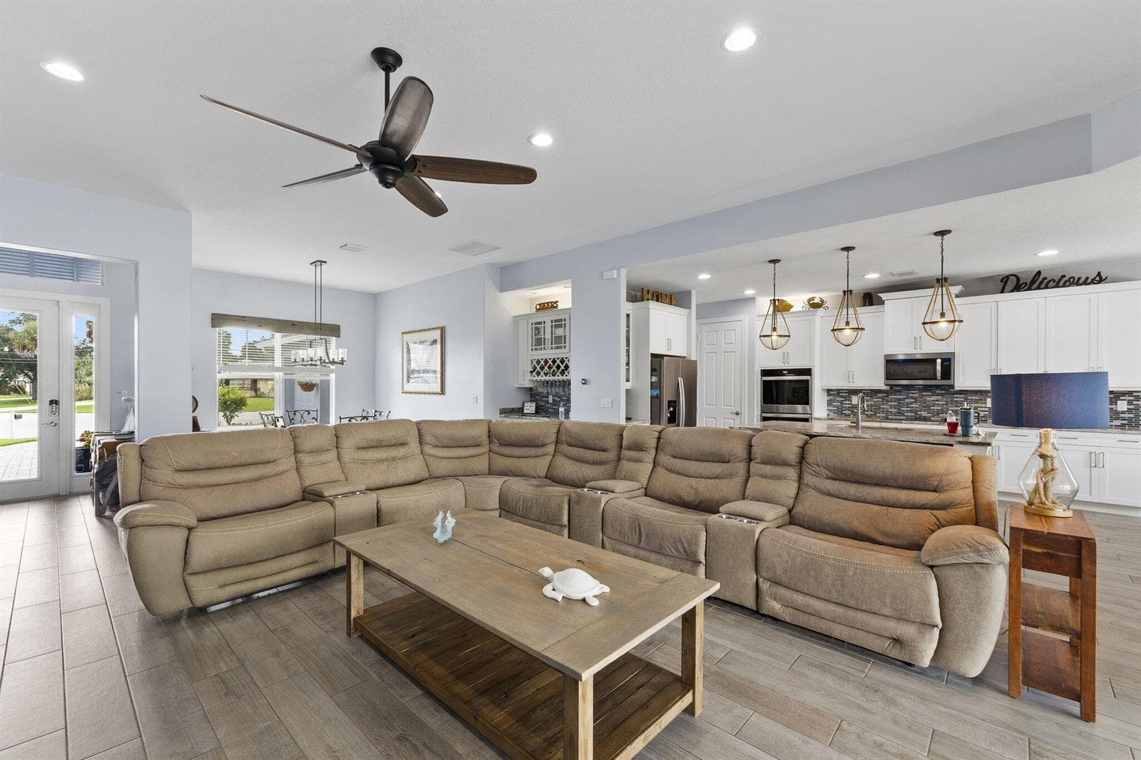 2091 SW Hobby Court photo 18