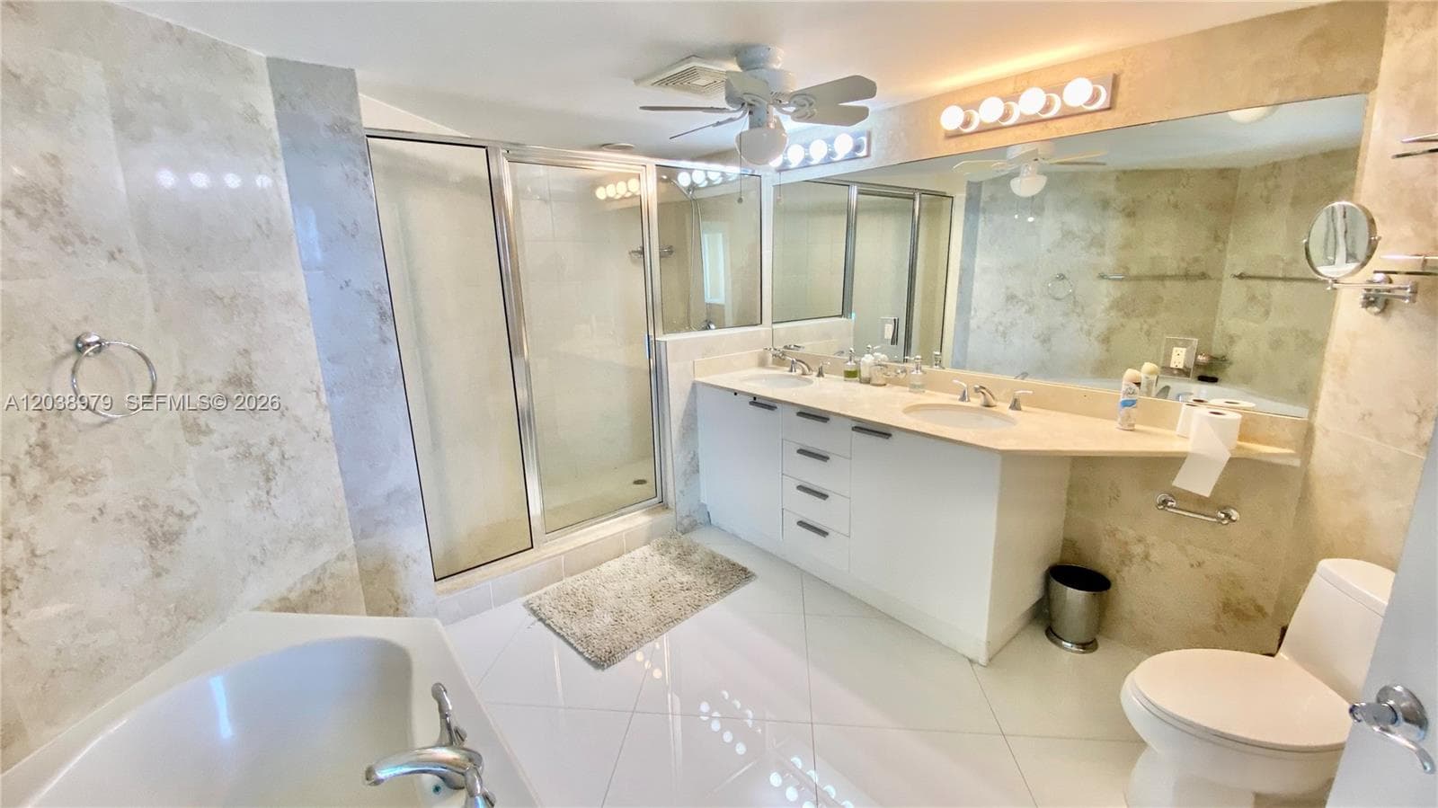 16699 Collins Ave 1602 photo 18