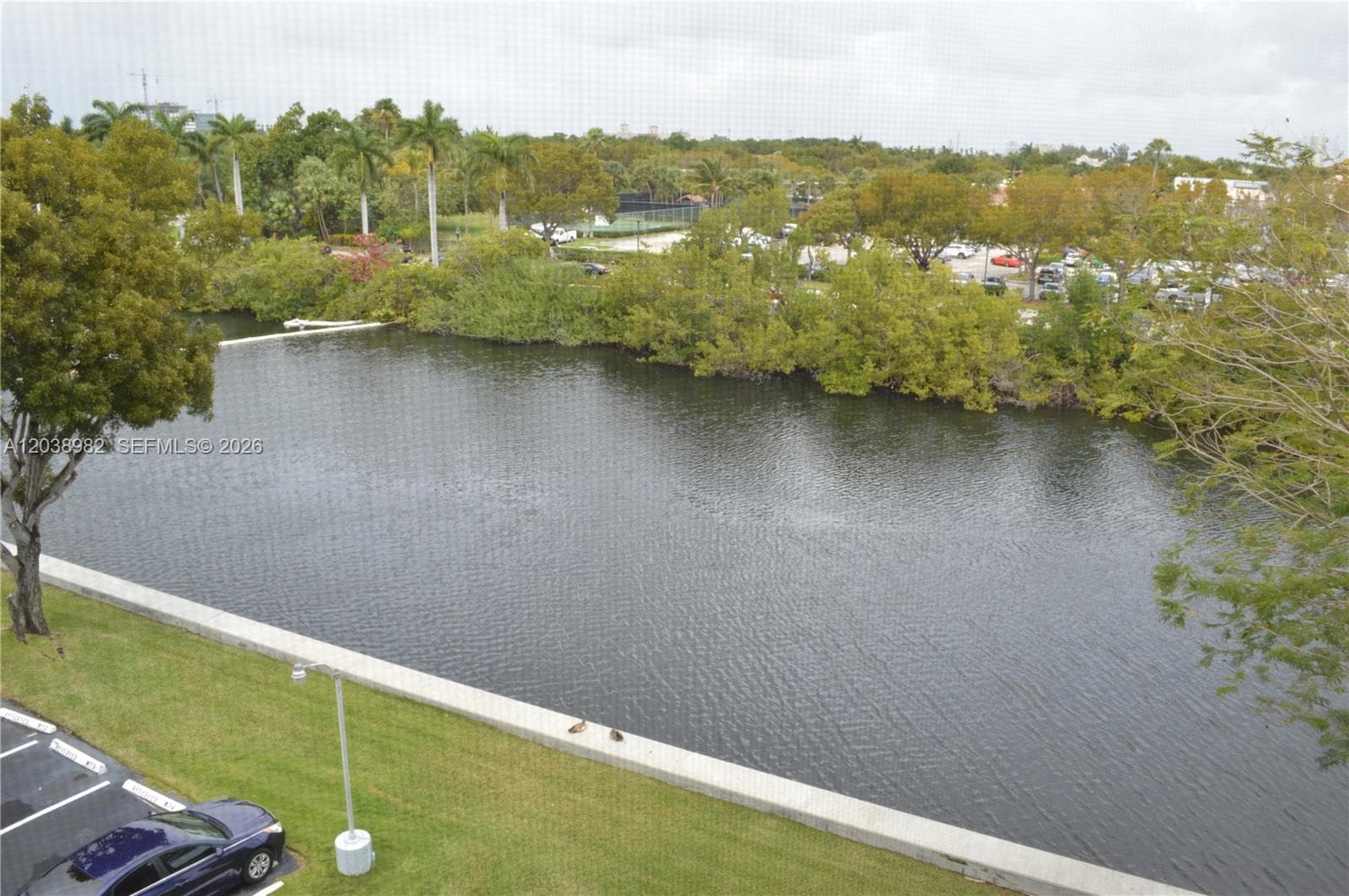 3401 N Country Club Dr 504 photo 12