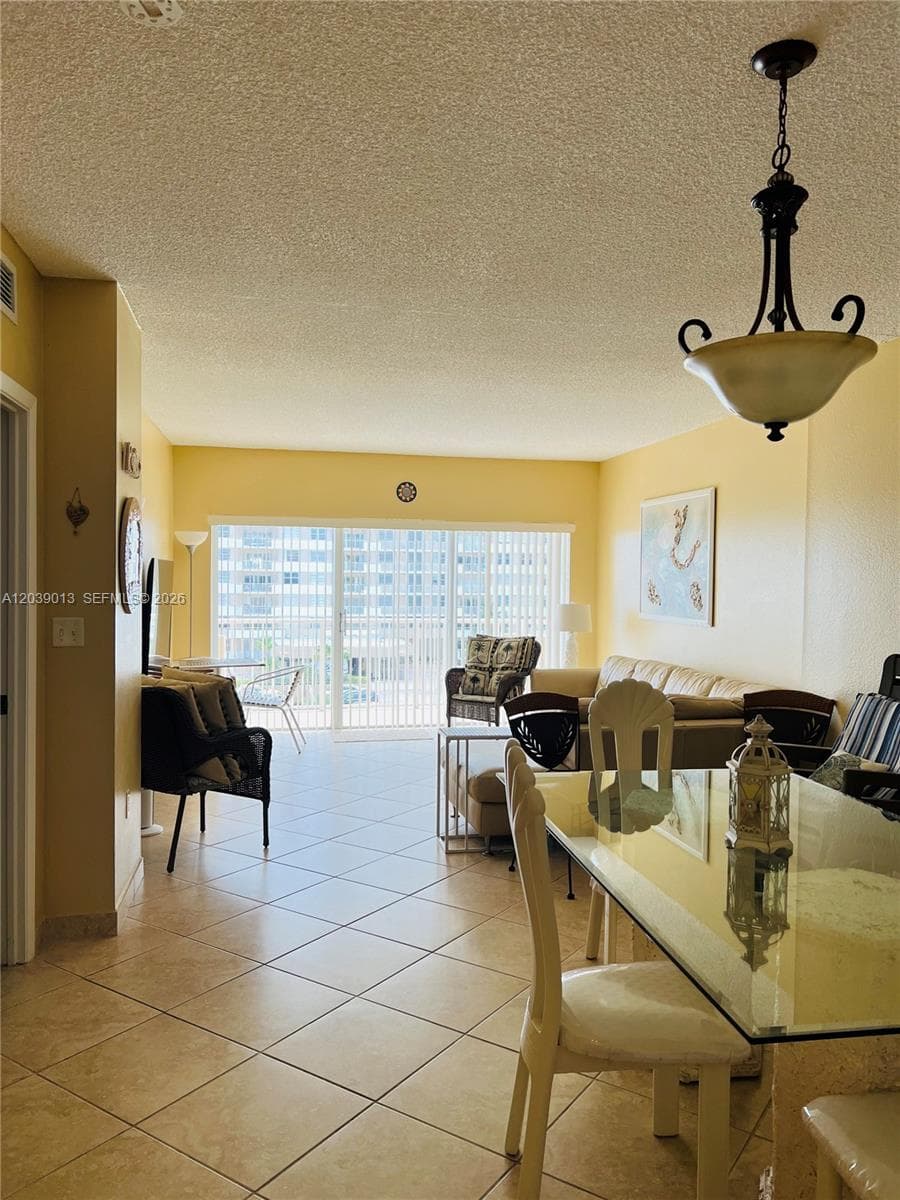 1950 S Ocean Dr 4C photo 2