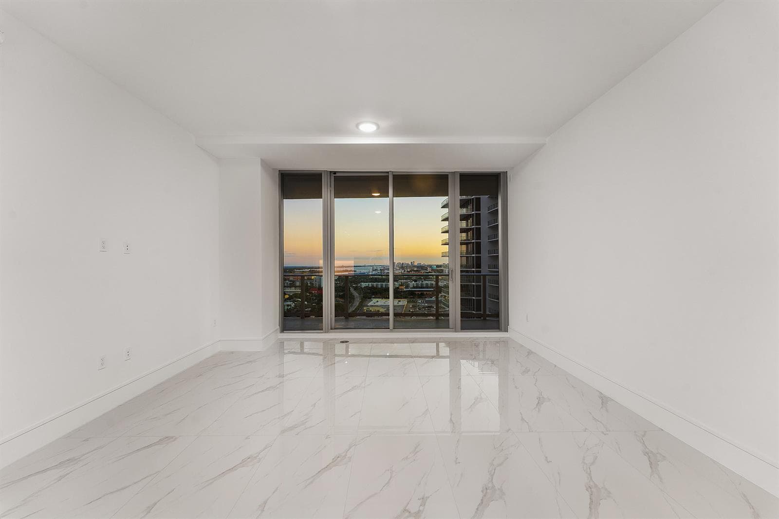 220 Lake Shore Drive 1911 photo 12