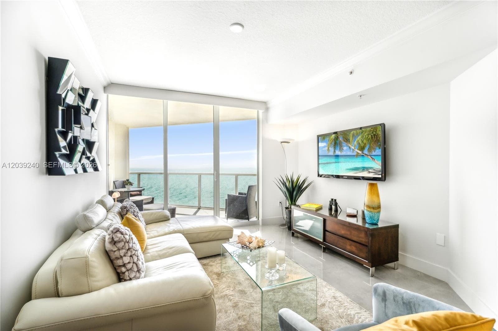 16699 Collins Ave+ONE SELF PARKING 4110 photo 5