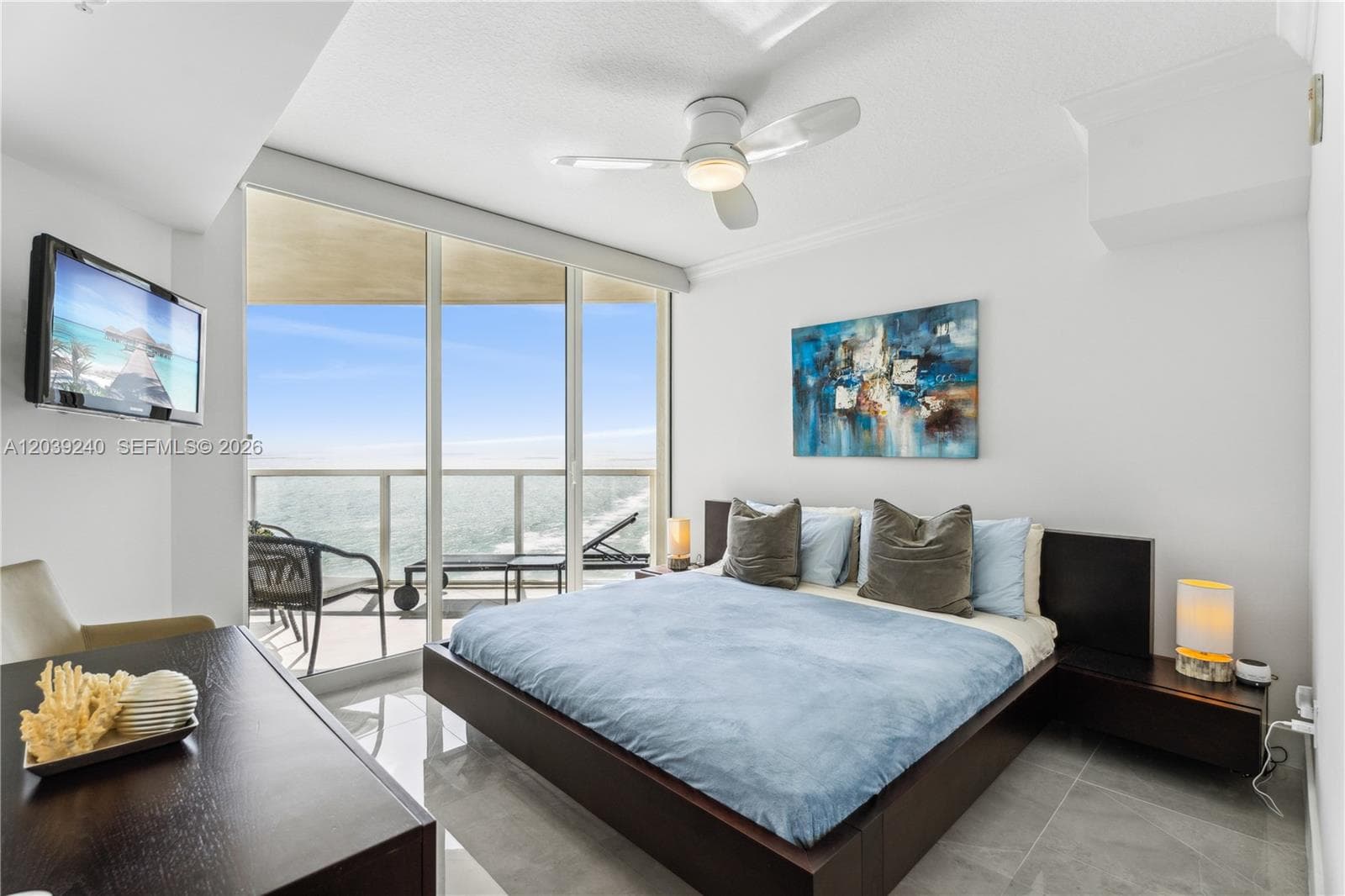 16699 Collins Ave+ONE SELF PARKING 4110 photo 8