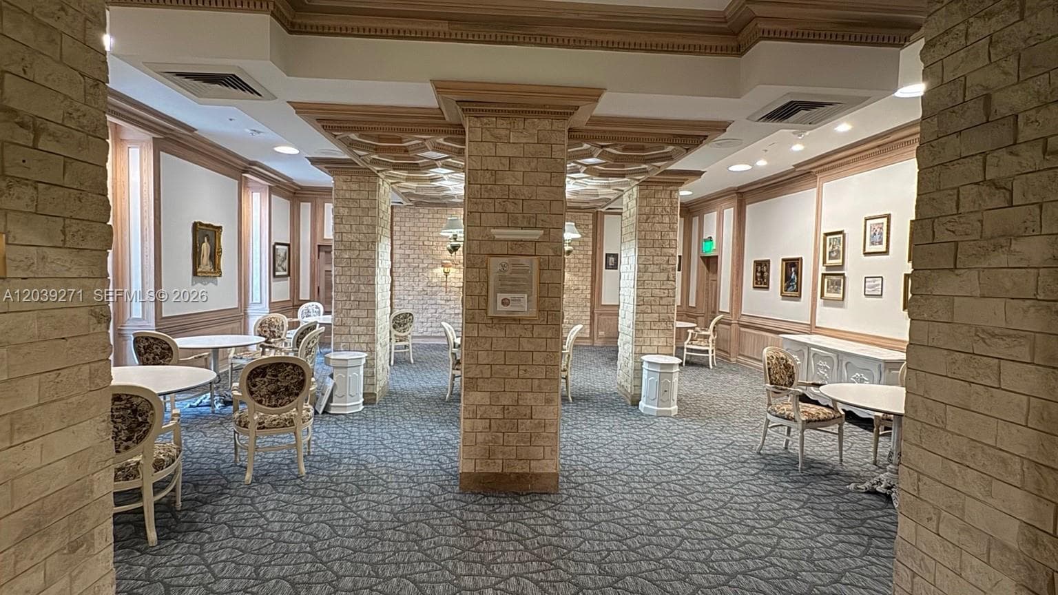 6039 Collins Ave 401 photo 17