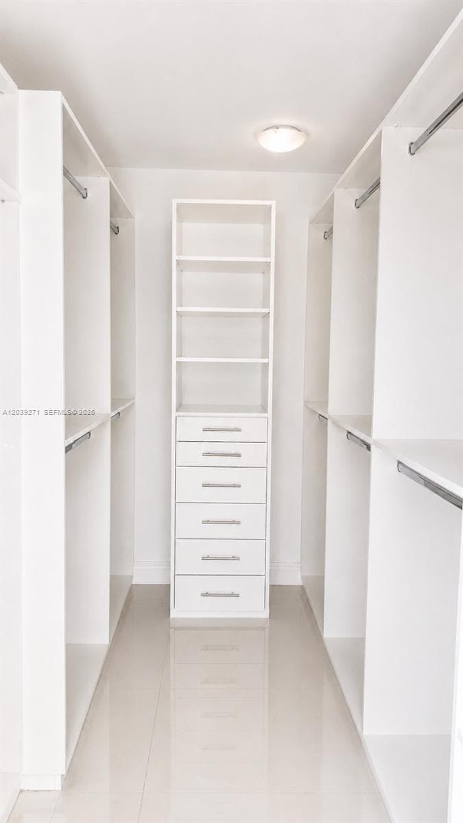 6039 Collins Ave 401 photo 12