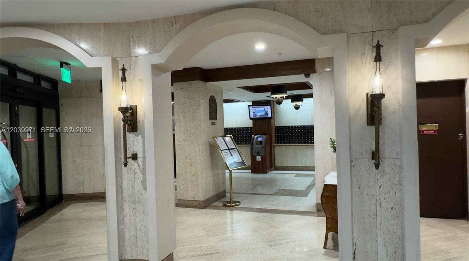 6039 Collins Ave 401 photo 15