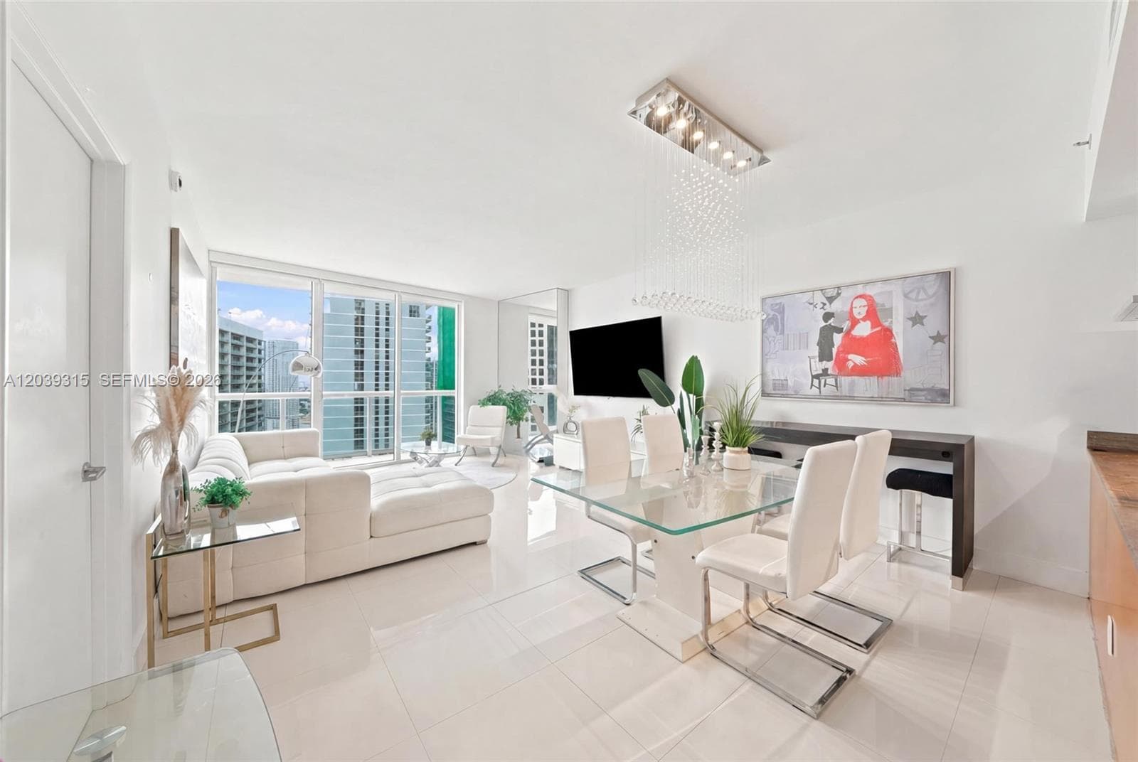 485 Brickell Ave 3707 photo 1