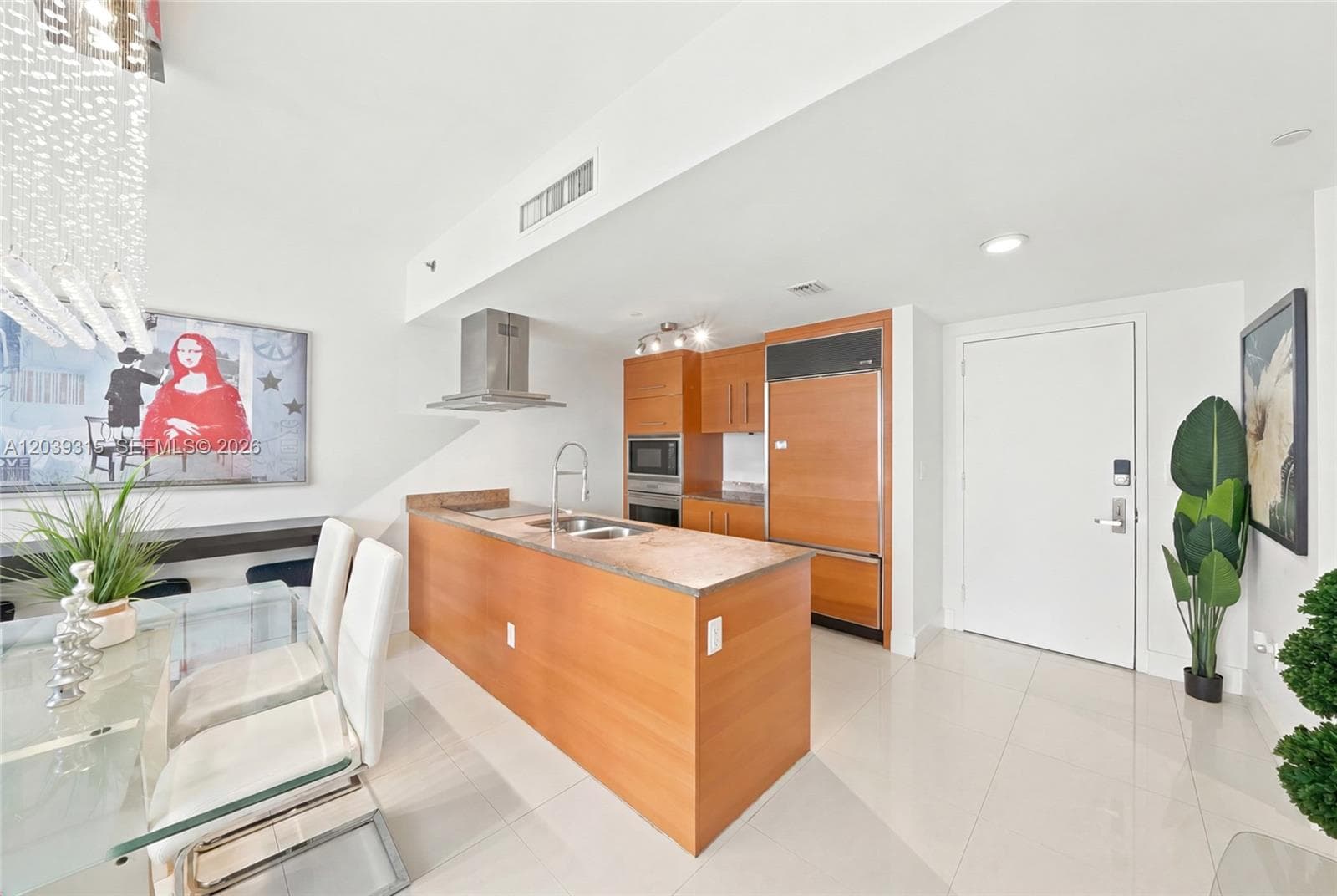 485 Brickell Ave 3707 photo 4