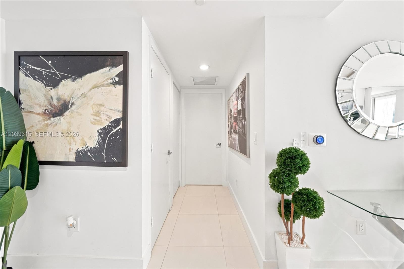485 Brickell Ave 3707 photo 25