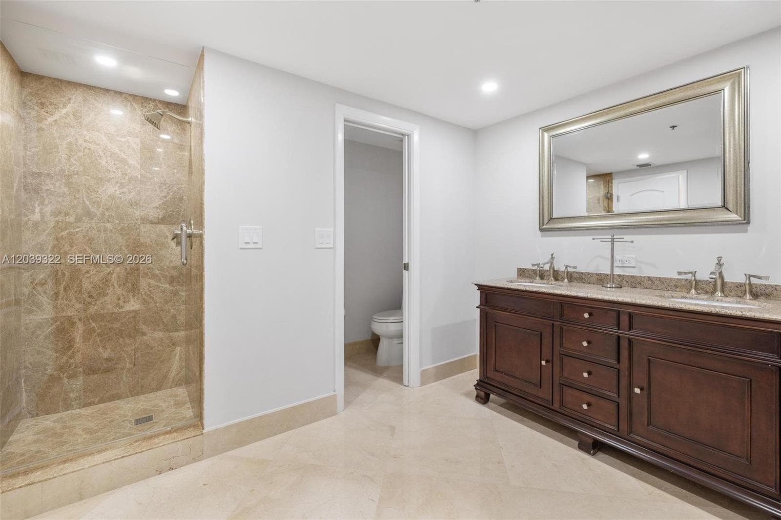 10175 Collins Ave 907 photo 23