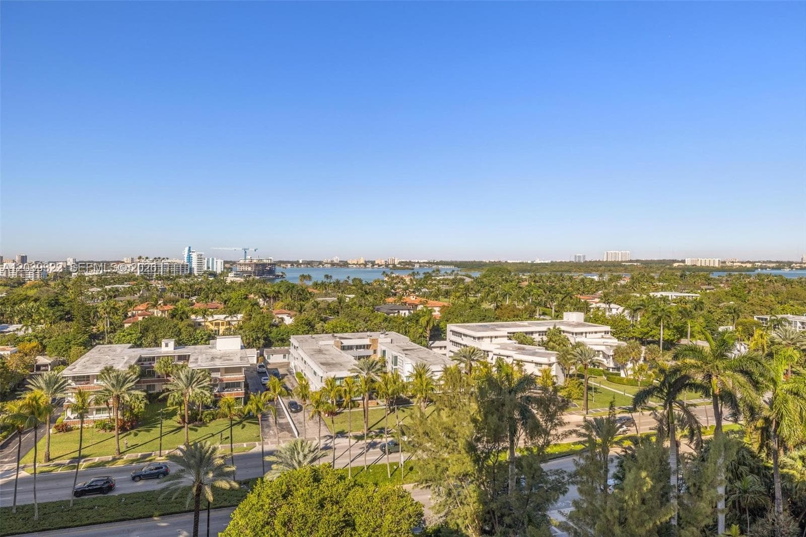 10175 Collins Ave 907 photo 2