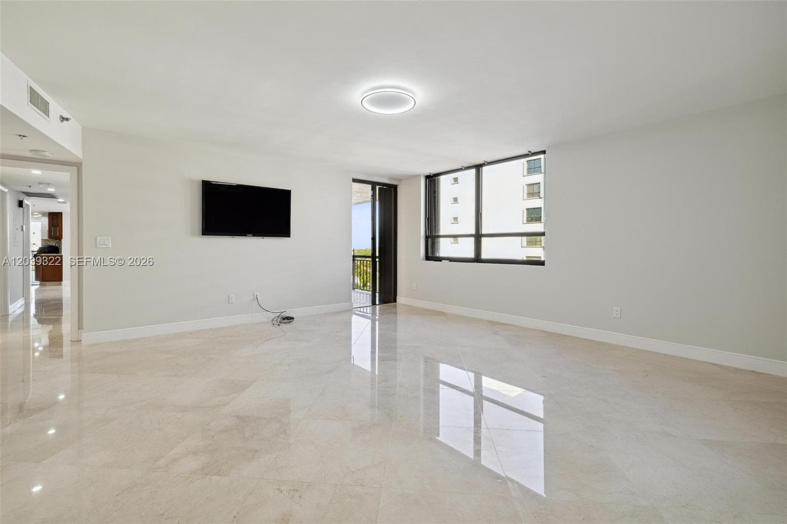 10175 Collins Ave 907 photo 22