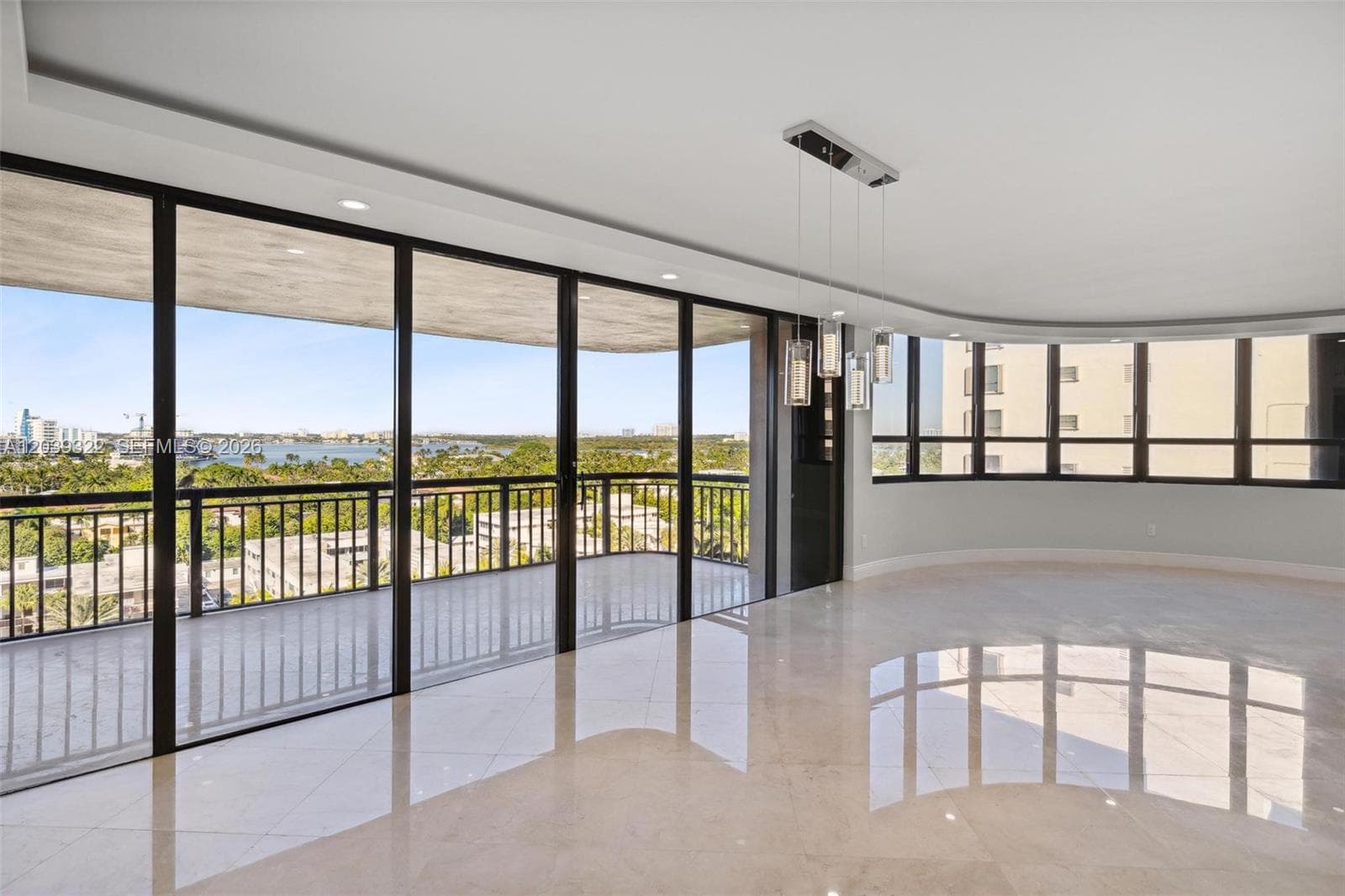 10175 Collins Ave 907 photo 7