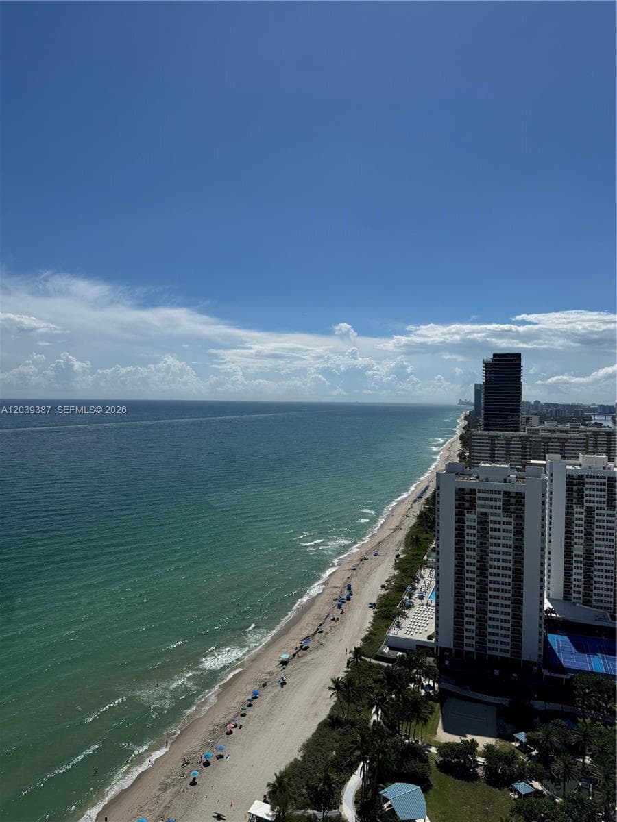 1830 S Ocean Dr 3303 photo 4