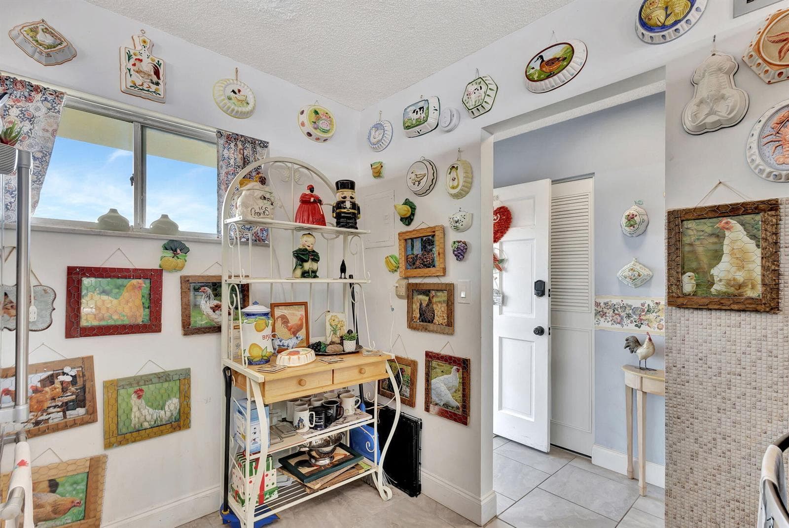 2812 Garden Drive S 308 photo 5