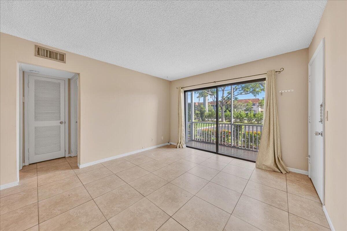 180 Cypress Club Drive 816 photo 17