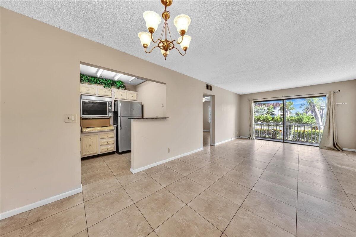 180 Cypress Club Drive 816 photo 21