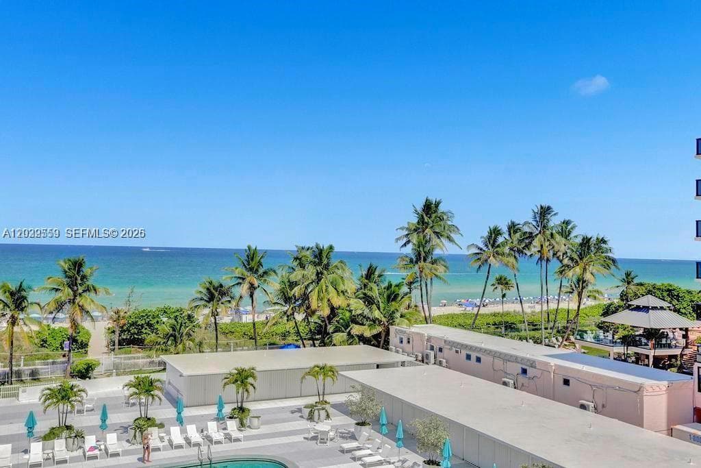 5255 Collins Ave CU10 photo 1