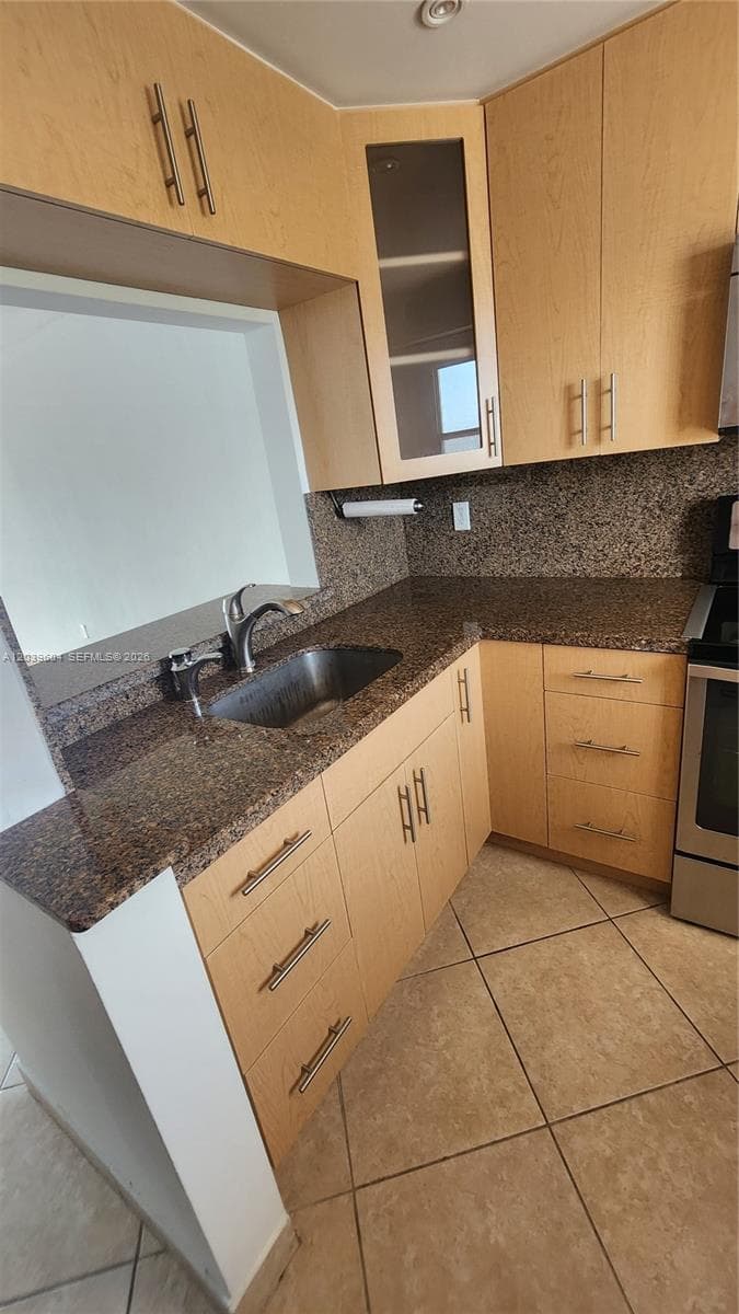 2920 Point East Dr N607 photo 6